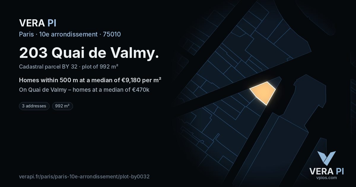 203 Quai de Valmy, 10e arrondissement at night – the plot lit, the parcels around coloured by the prices near them