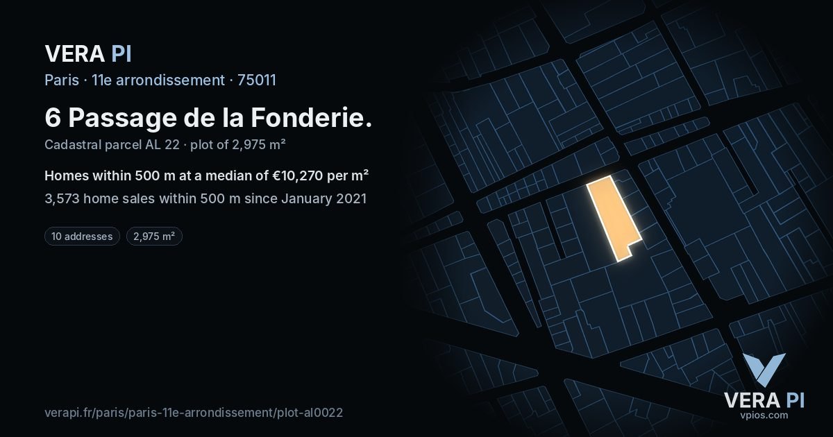 6 Passage de la Fonderie, 11e arrondissement at night – the plot lit, the parcels around coloured by the prices near them