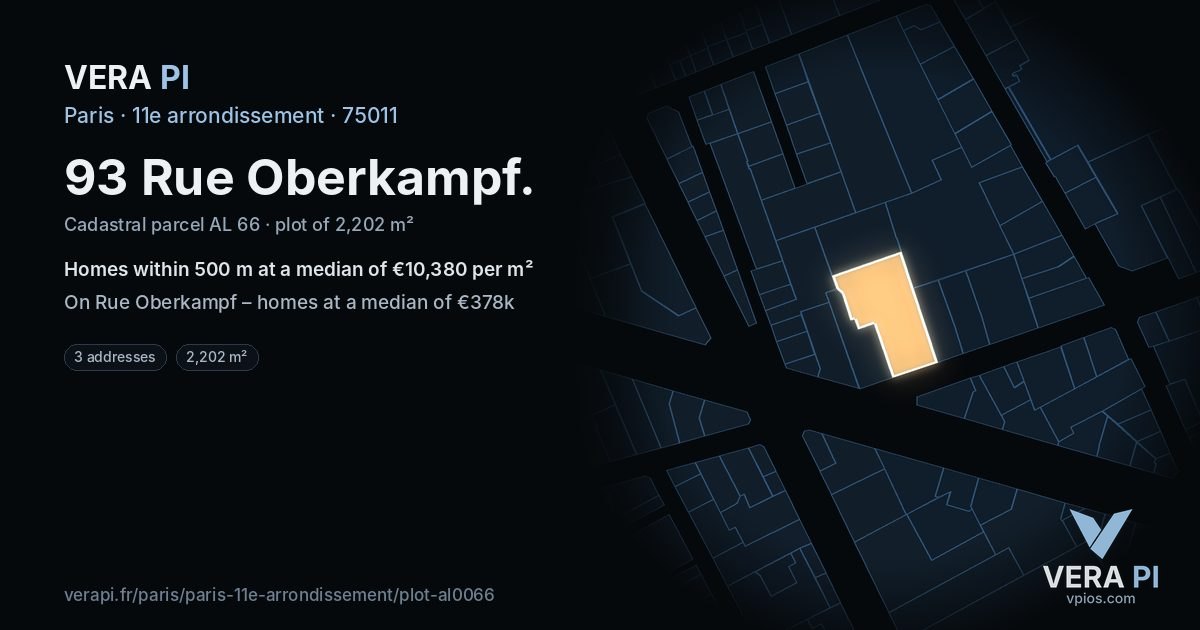 93 Rue Oberkampf, 11e arrondissement at night – the plot lit, the parcels around coloured by the prices near them