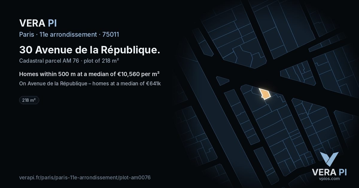 30 Avenue de la République, 11e arrondissement at night – the plot lit, the parcels around coloured by the prices near them