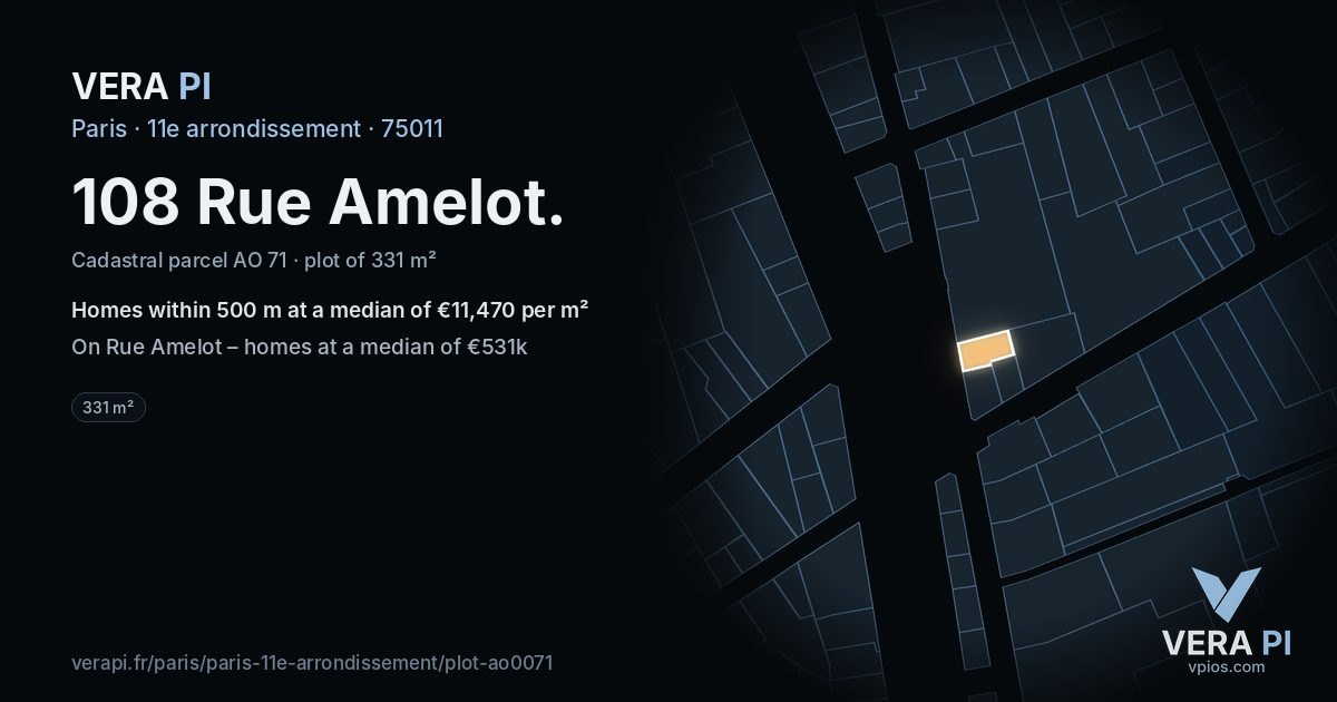 108 Rue Amelot, 11e arrondissement at night – the plot lit, the parcels around coloured by the prices near them