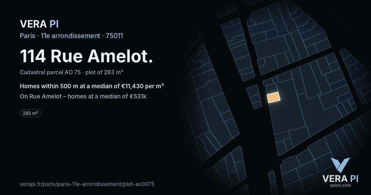114 Rue Amelot, 11e arrondissement at night – the plot lit, the parcels around coloured by the prices near them