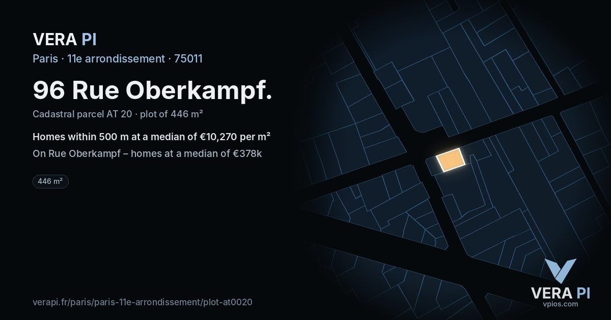96 Rue Oberkampf, 11e arrondissement at night – the plot lit, the parcels around coloured by the prices near them