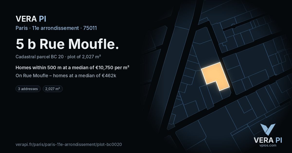 5 b Rue Moufle, 11e arrondissement at night – the plot lit, the parcels around coloured by the prices near them