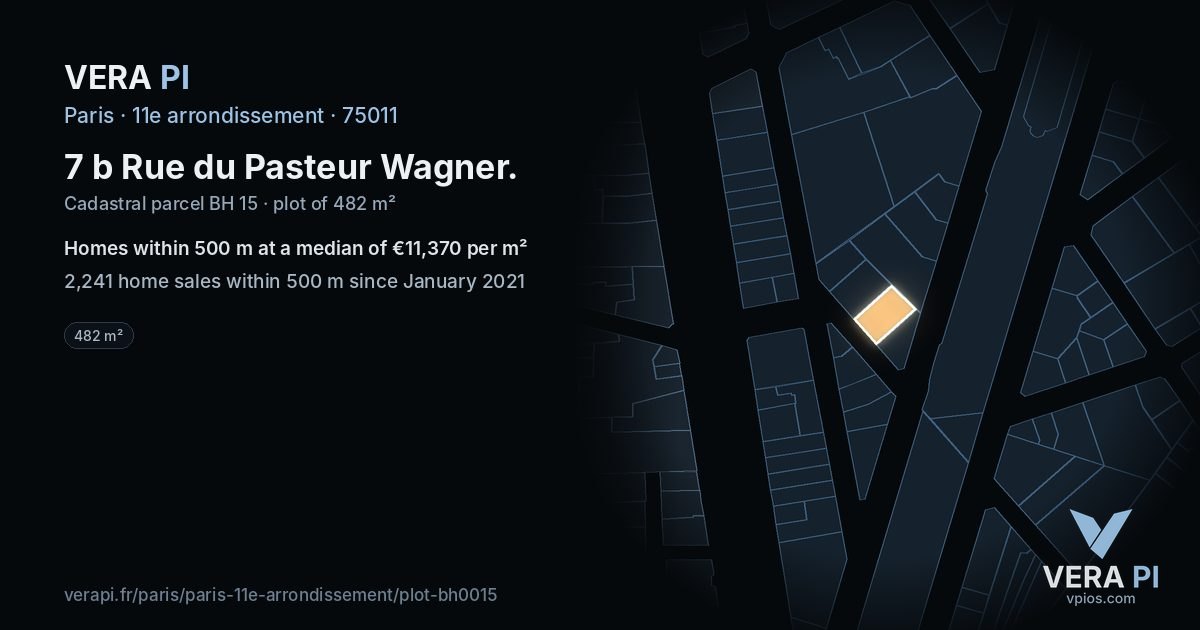 7 b Rue du Pasteur Wagner, 11e arrondissement at night – the plot lit, the parcels around coloured by the prices near them