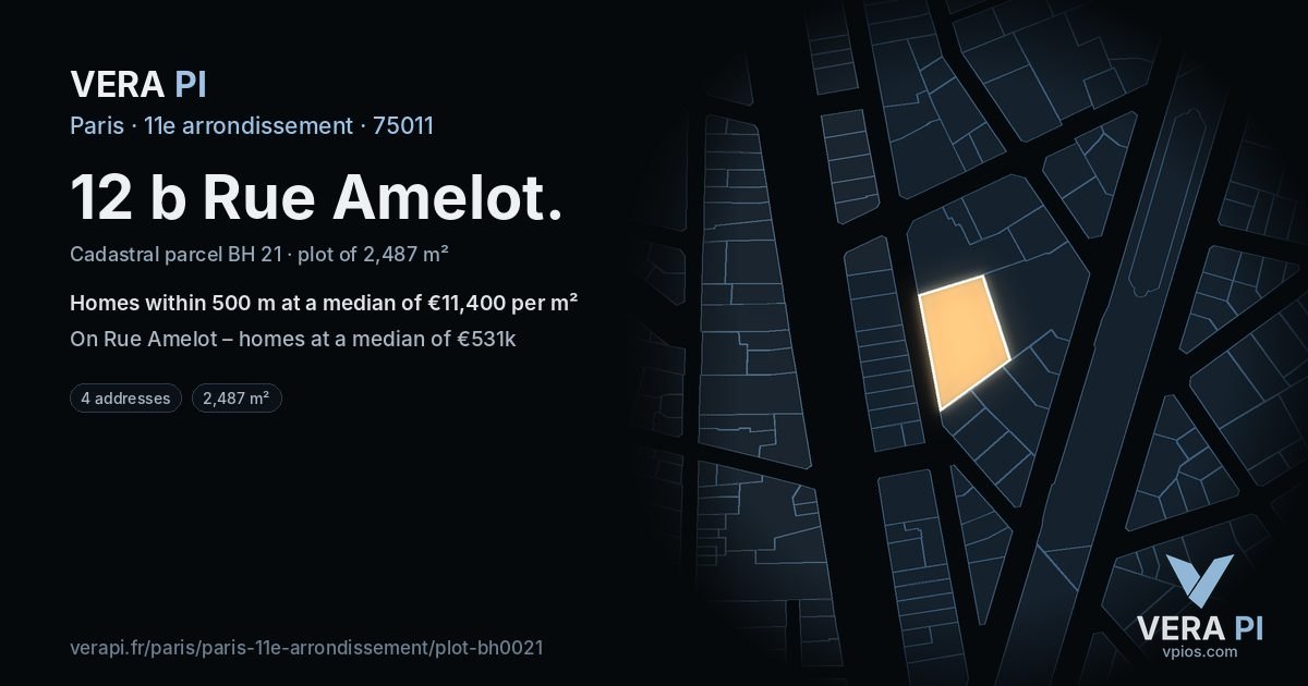 12 b Rue Amelot, 11e arrondissement at night – the plot lit, the parcels around coloured by the prices near them