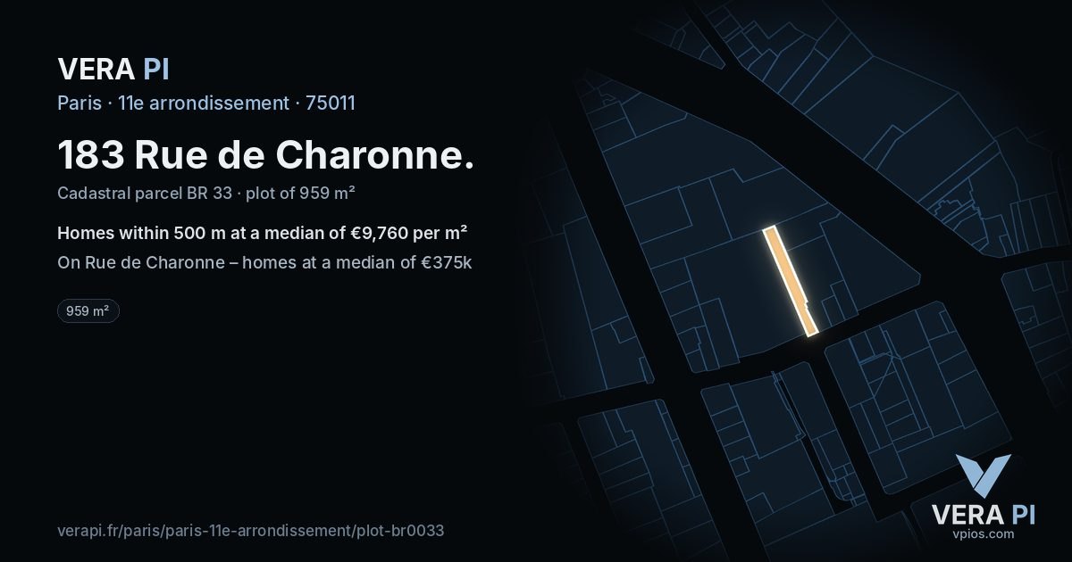 183 Rue de Charonne, 11e arrondissement at night – the plot lit, the parcels around coloured by the prices near them