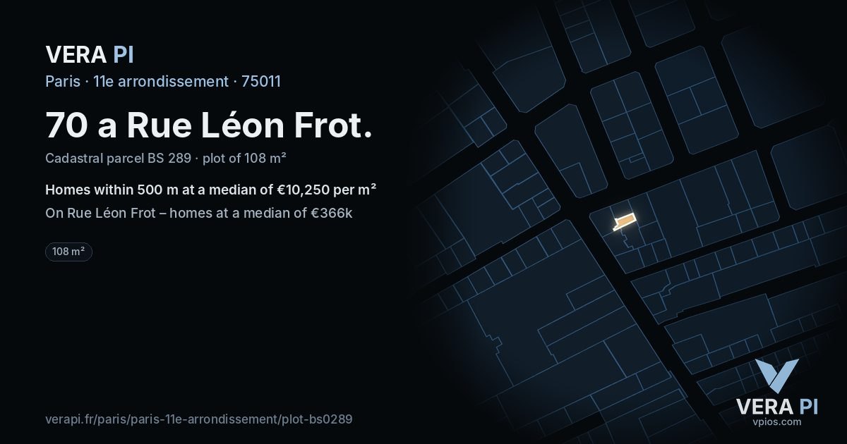 70 a Rue Léon Frot, 11e arrondissement at night – the plot lit, the parcels around coloured by the prices near them