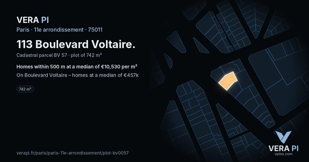 113 Boulevard Voltaire, 11e arrondissement at night – the plot lit, the parcels around coloured by the prices near them