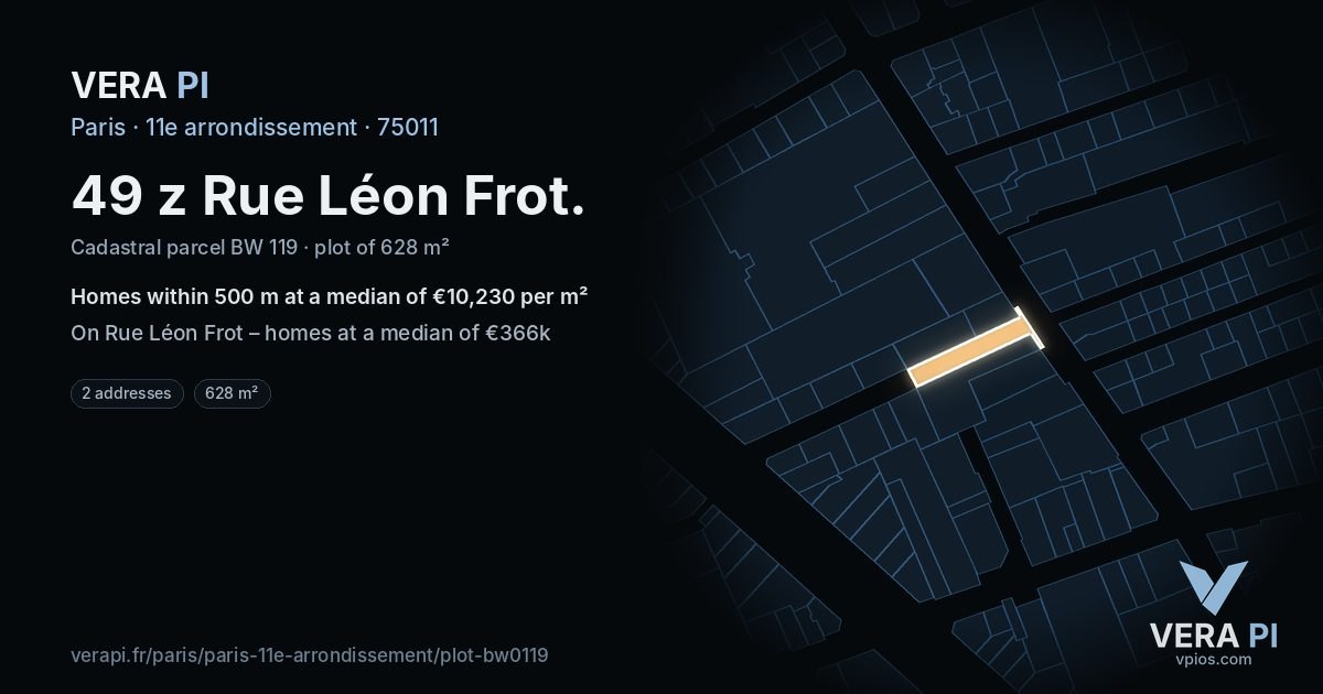 49 z Rue Léon Frot, 11e arrondissement at night – the plot lit, the parcels around coloured by the prices near them