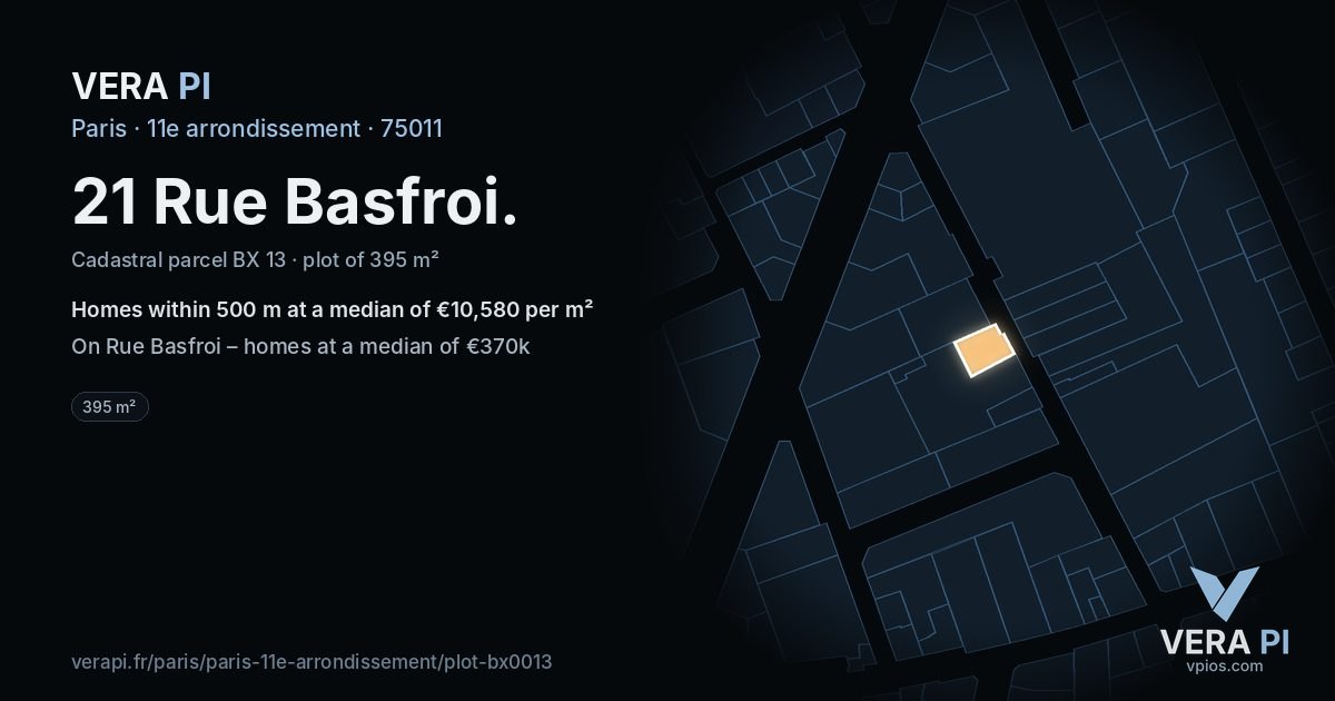 21 Rue Basfroi, 11e arrondissement at night – the plot lit, the parcels around coloured by the prices near them