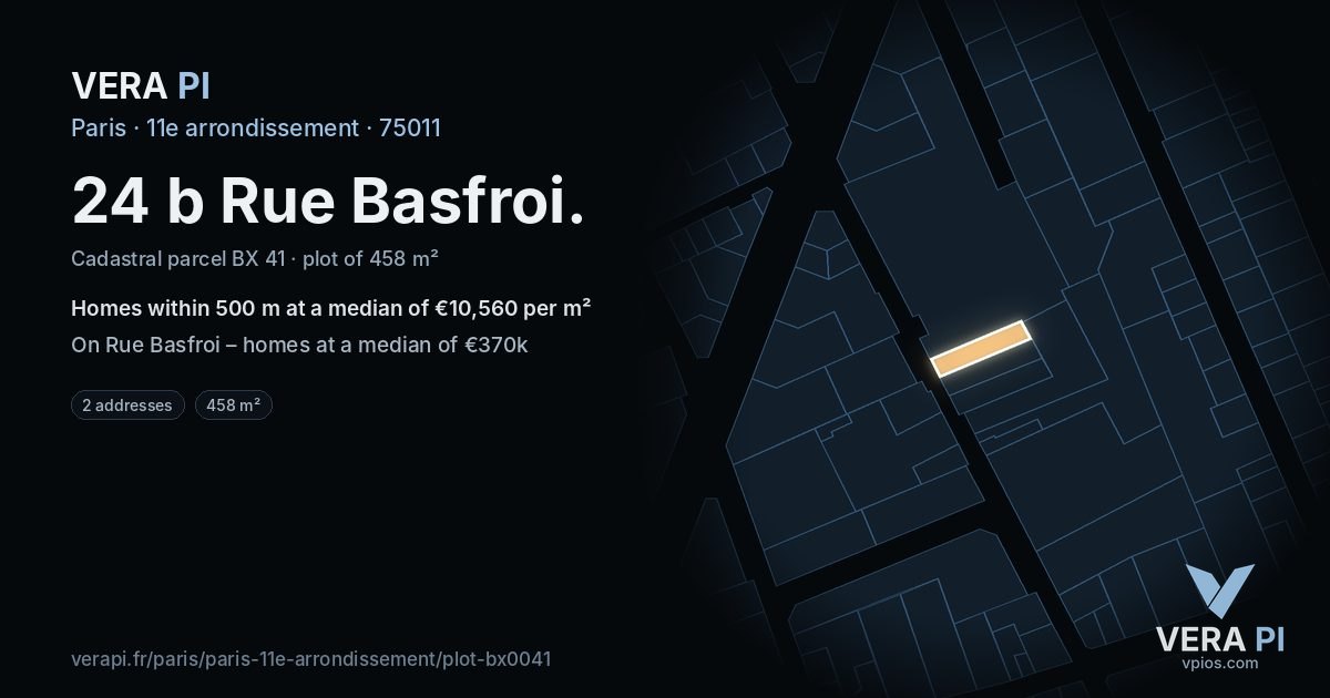 24 b Rue Basfroi, 11e arrondissement at night – the plot lit, the parcels around coloured by the prices near them