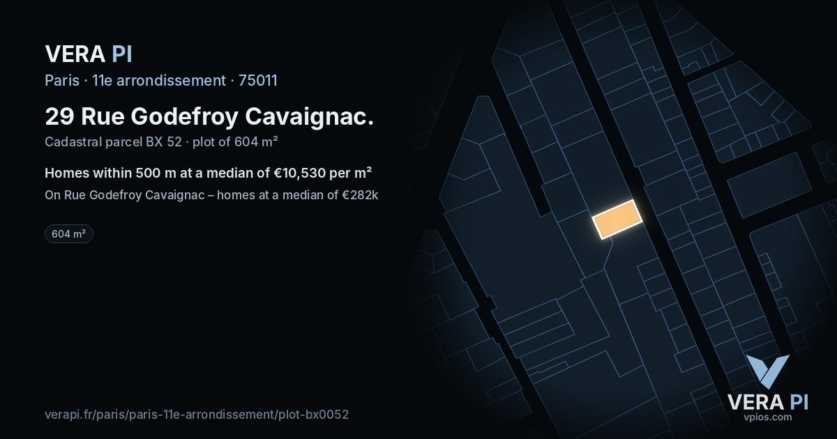 29 Rue Godefroy Cavaignac, 11e arrondissement at night – the plot lit, the parcels around coloured by the prices near them