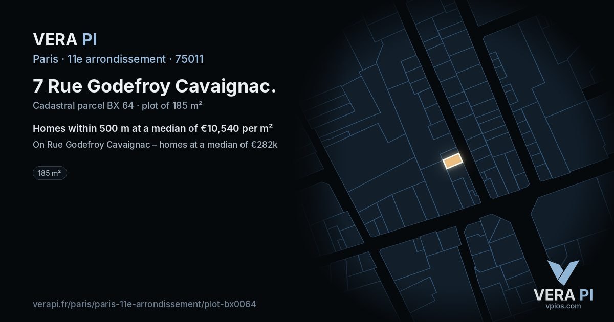 7 Rue Godefroy Cavaignac, 11e arrondissement at night – the plot lit, the parcels around coloured by the prices near them