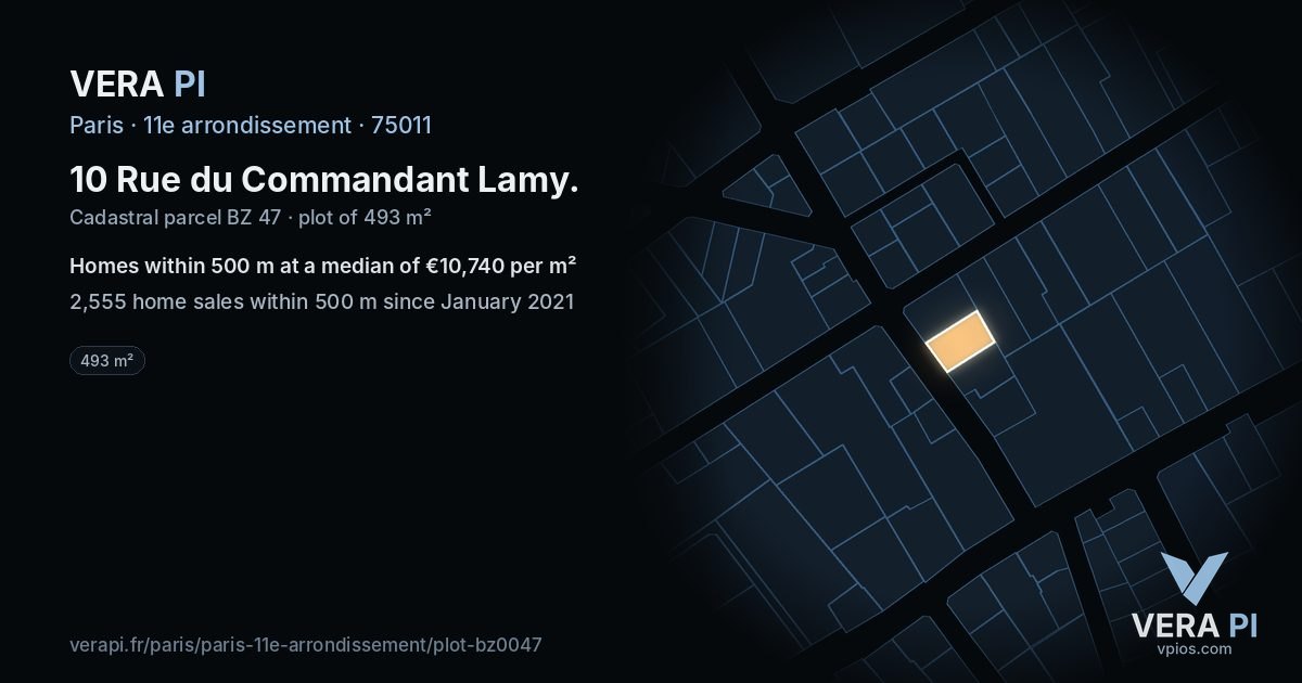 10 Rue du Commandant Lamy, 11e arrondissement at night – the plot lit, the parcels around coloured by the prices near them