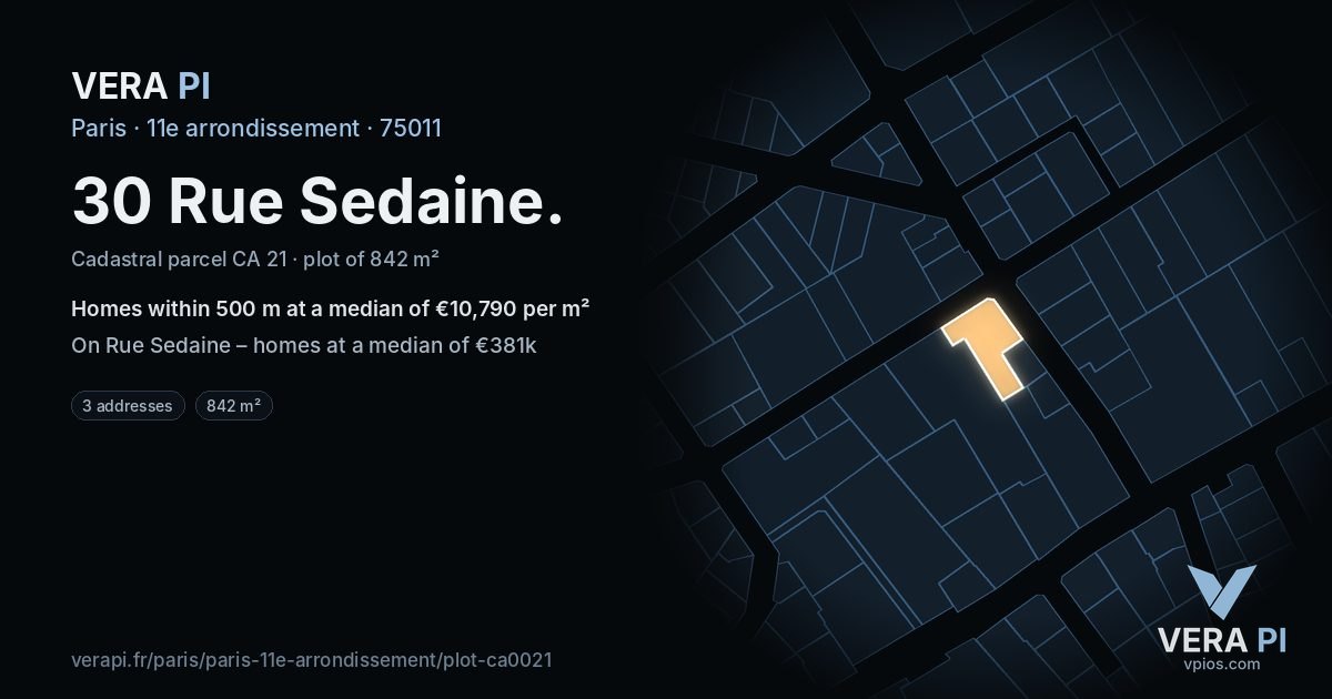 30 Rue Sedaine, 11e arrondissement at night – the plot lit, the parcels around coloured by the prices near them