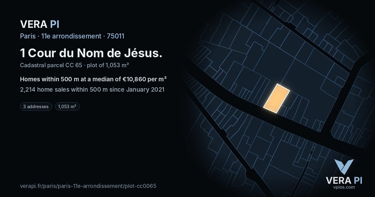 1 Cour du Nom de Jésus, 11e arrondissement at night – the plot lit, the parcels around coloured by the prices near them