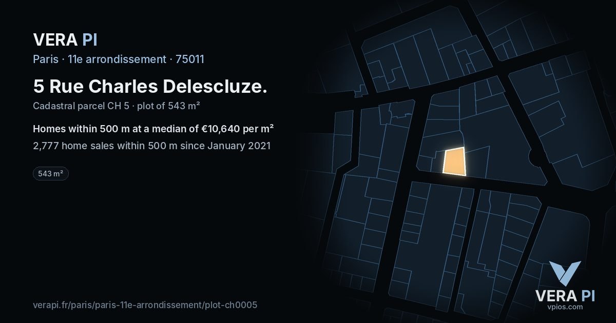 5 Rue Charles Delescluze, 11e arrondissement at night – the plot lit, the parcels around coloured by the prices near them