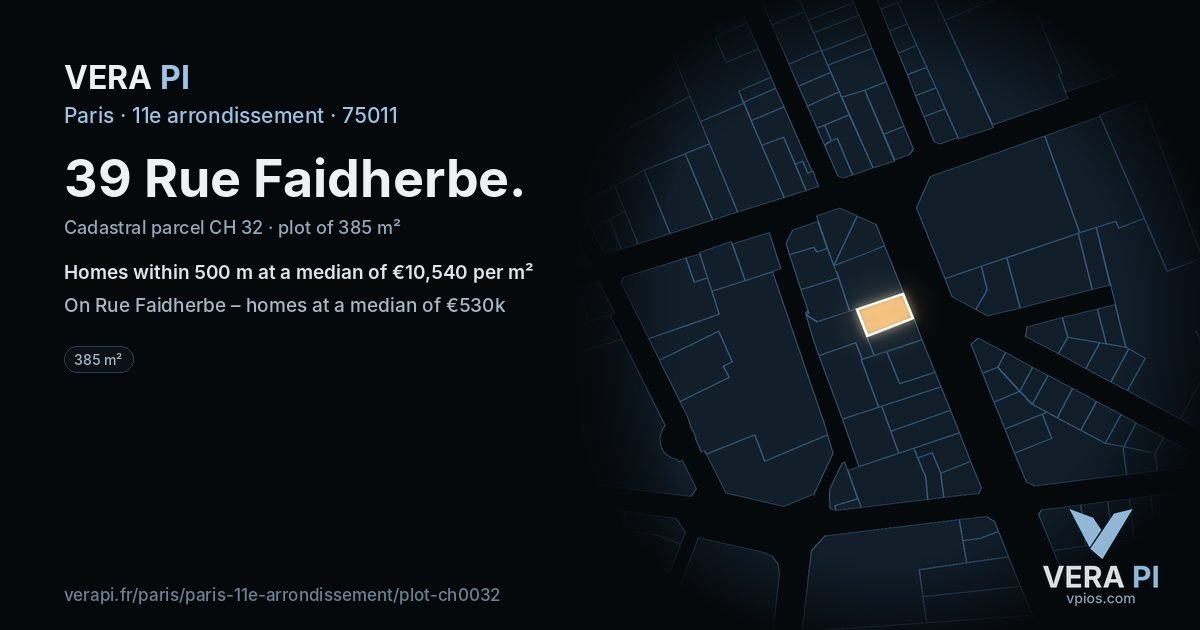 39 Rue Faidherbe, 11e arrondissement at night – the plot lit, the parcels around coloured by the prices near them