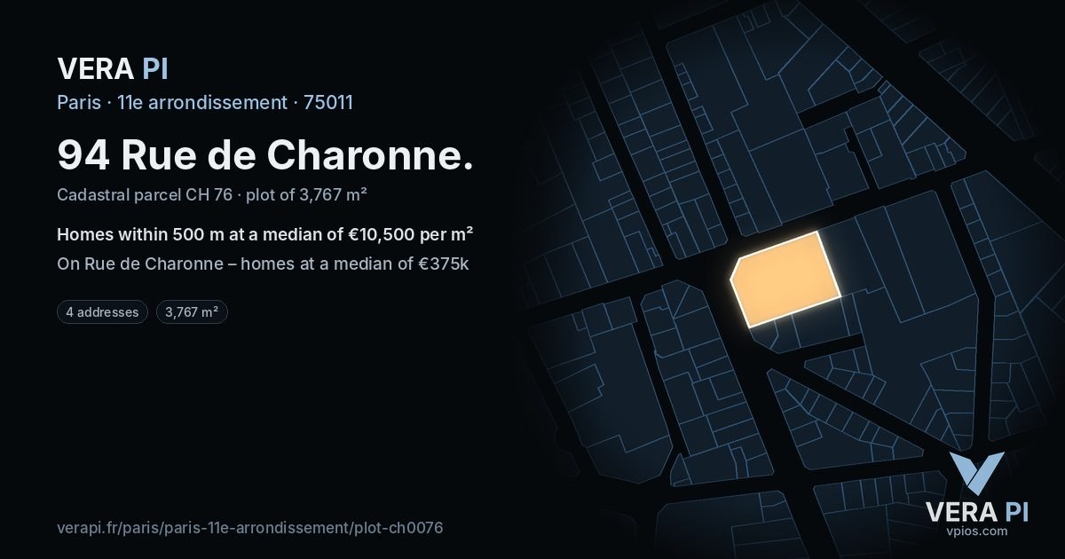 94 Rue de Charonne, 11e arrondissement at night – the plot lit, the parcels around coloured by the prices near them