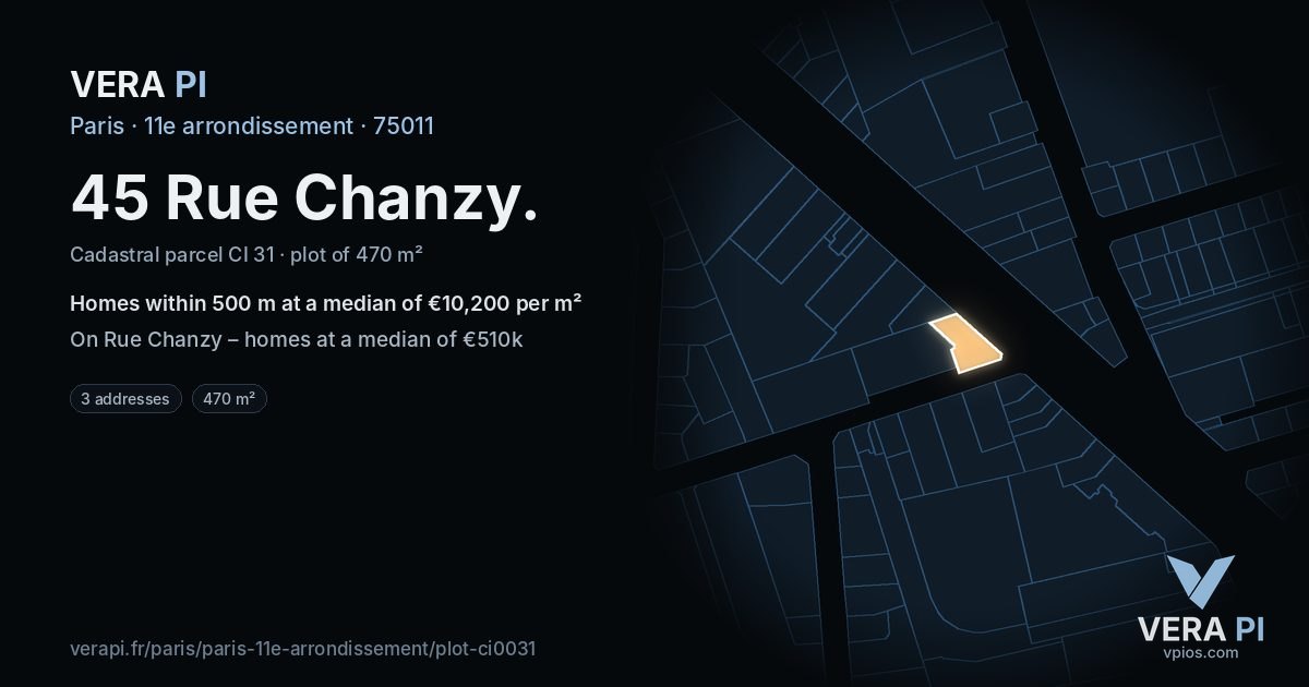 45 Rue Chanzy, 11e arrondissement at night – the plot lit, the parcels around coloured by the prices near them