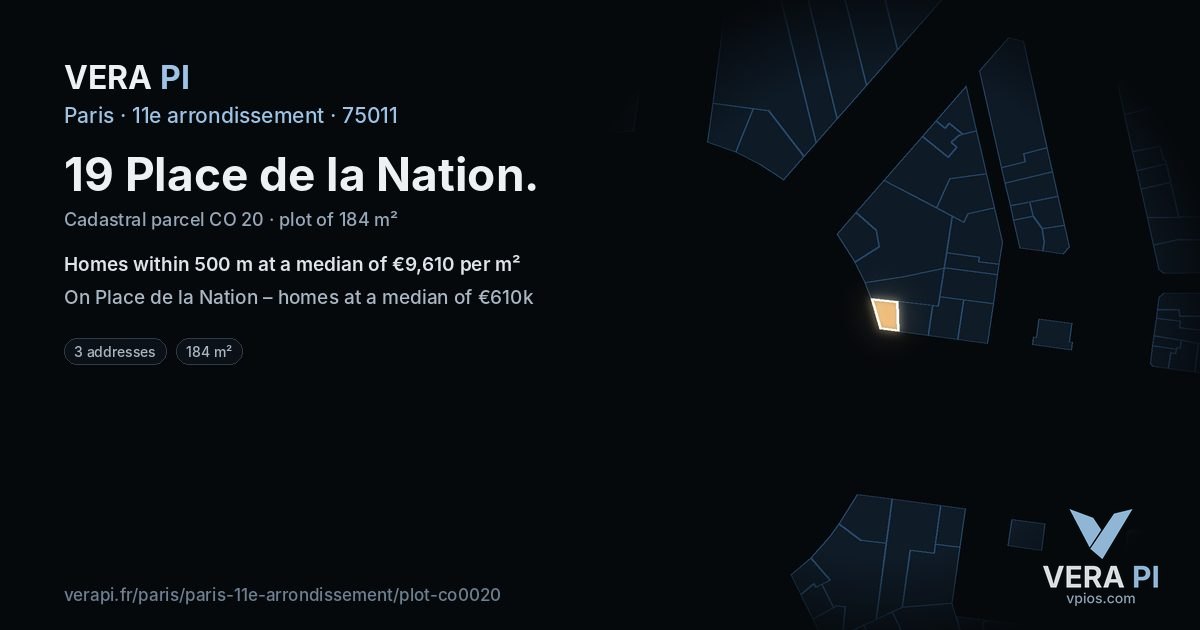 19 Place de la Nation, 11e arrondissement at night – the plot lit, the parcels around coloured by the prices near them