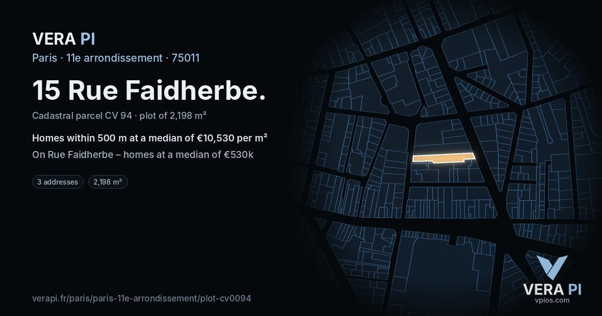 15 Rue Faidherbe, 11e arrondissement at night – the plot lit, the parcels around coloured by the prices near them