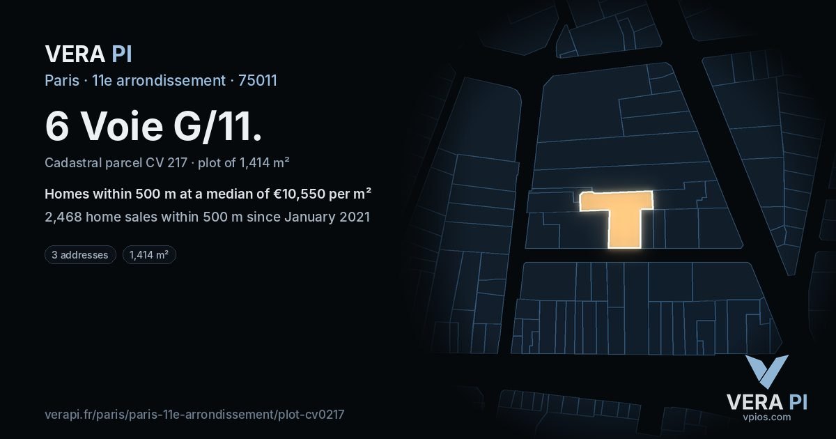 6 Voie G/11, 11e arrondissement at night – the plot lit, the parcels around coloured by the prices near them