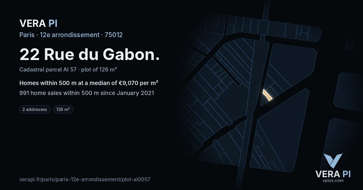 22 Rue du Gabon, 12e arrondissement at night – the plot lit, the parcels around coloured by the prices near them