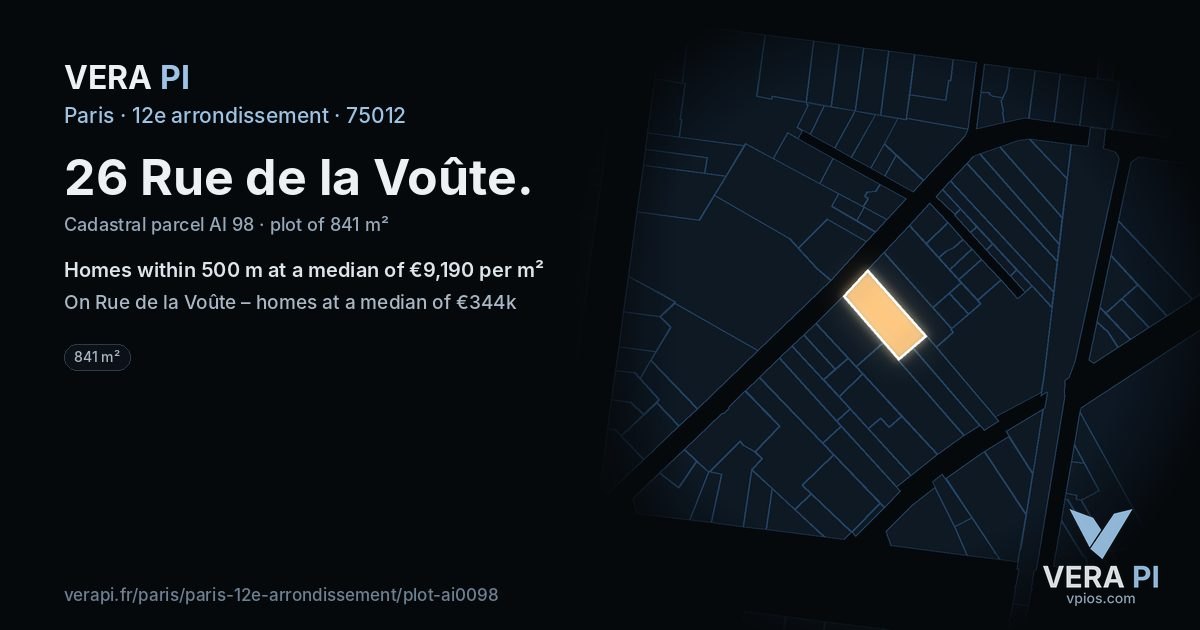 26 Rue de la Voûte, 12e arrondissement at night – the plot lit, the parcels around coloured by the prices near them