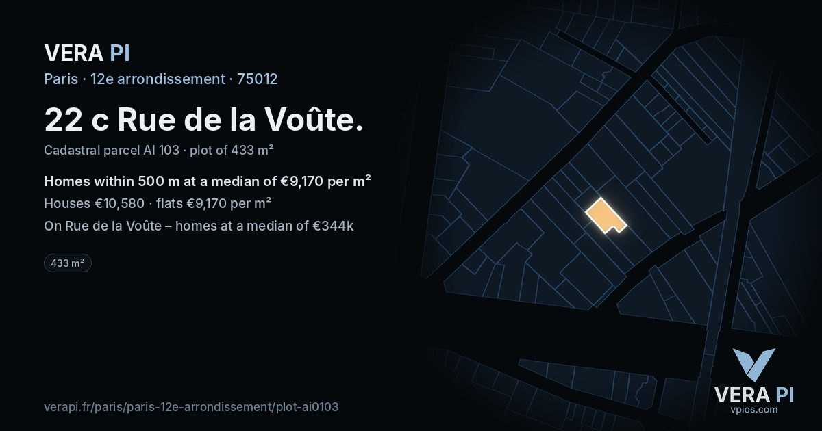 22 c Rue de la Voûte, 12e arrondissement at night – the plot lit, the parcels around coloured by the prices near them
