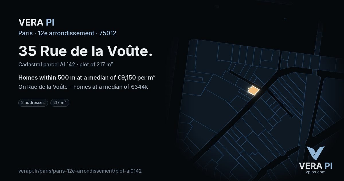 35 Rue de la Voûte, 12e arrondissement at night – the plot lit, the parcels around coloured by the prices near them