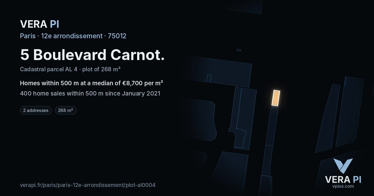 5 Boulevard Carnot, 12e arrondissement at night – the plot lit, the parcels around coloured by the prices near them