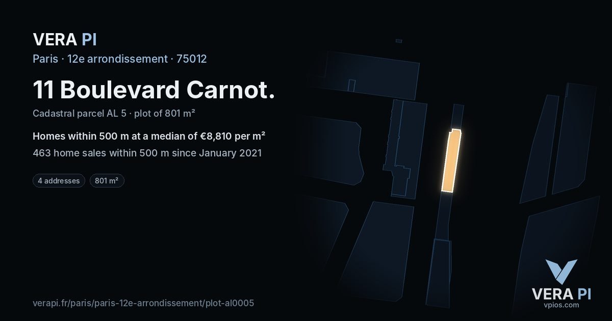 11 Boulevard Carnot, 12e arrondissement at night – the plot lit, the parcels around coloured by the prices near them