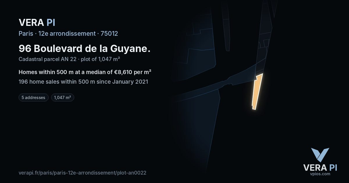 96 Boulevard de la Guyane, 12e arrondissement at night – the plot lit, the parcels around coloured by the prices near them