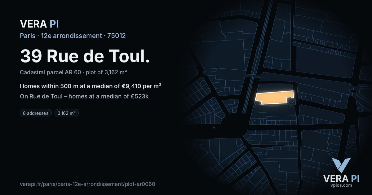 39 Rue de Toul, 12e arrondissement at night – the plot lit, the parcels around coloured by the prices near them