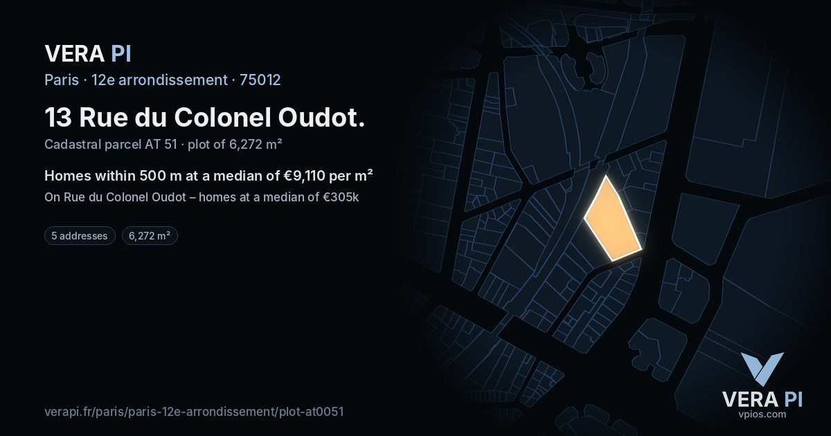 13 Rue du Colonel Oudot, 12e arrondissement at night – the plot lit, the parcels around coloured by the prices near them