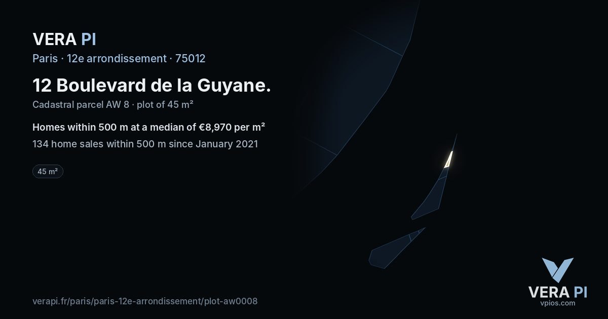 12 Boulevard de la Guyane, 12e arrondissement at night – the plot lit, the parcels around coloured by the prices near them