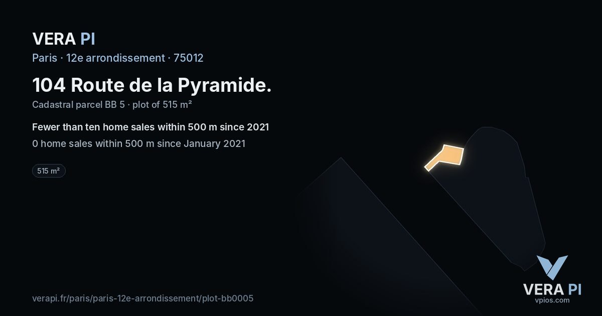 104 Route de la Pyramide, 12e arrondissement at night – the plot lit, the parcels around coloured by the prices near them
