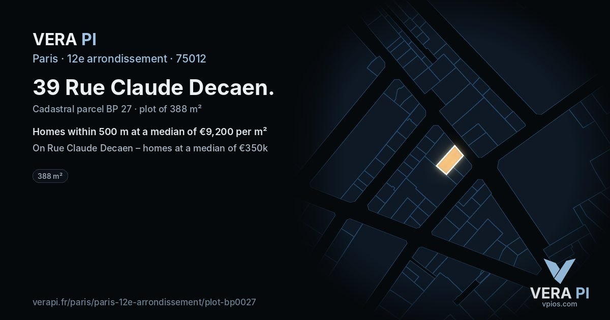 39 Rue Claude Decaen, 12e arrondissement at night – the plot lit, the parcels around coloured by the prices near them