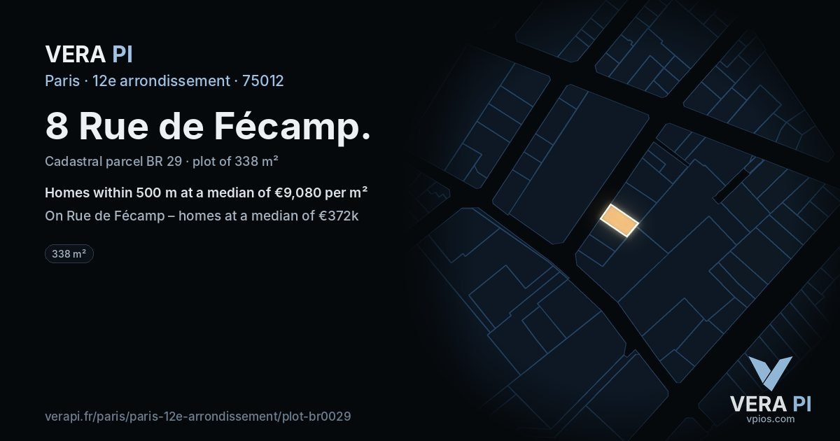 8 Rue de Fécamp, 12e arrondissement at night – the plot lit, the parcels around coloured by the prices near them