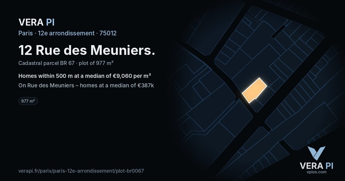 12 Rue des Meuniers, 12e arrondissement at night – the plot lit, the parcels around coloured by the prices near them
