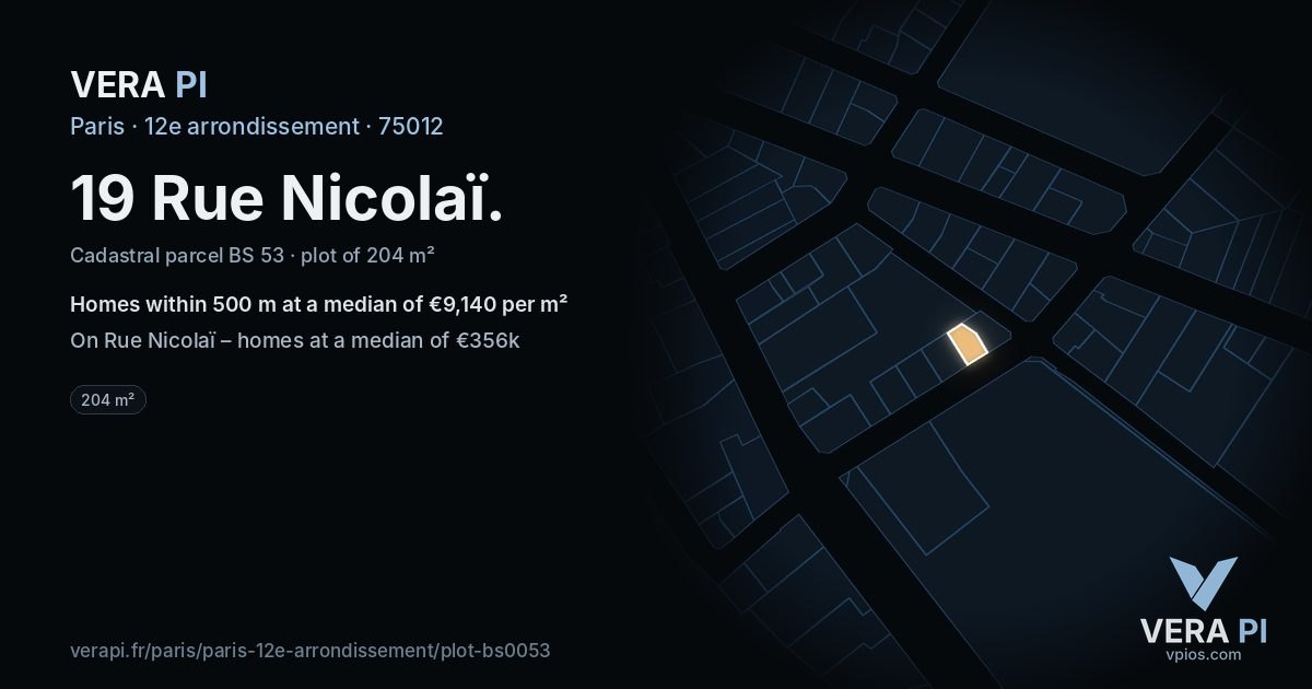 19 Rue Nicolaï, 12e arrondissement at night – the plot lit, the parcels around coloured by the prices near them