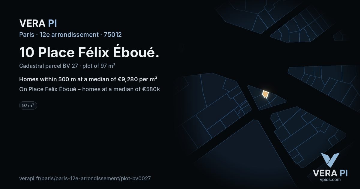 10 Place Félix Éboué, 12e arrondissement at night – the plot lit, the parcels around coloured by the prices near them