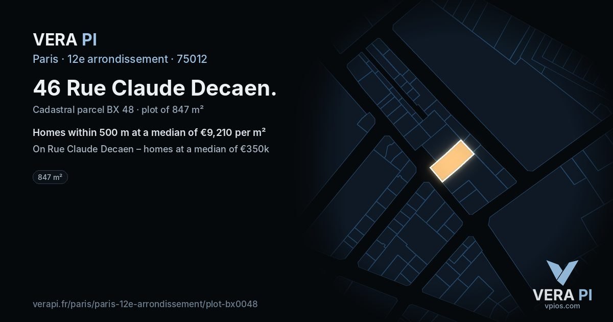 46 Rue Claude Decaen, 12e arrondissement at night – the plot lit, the parcels around coloured by the prices near them