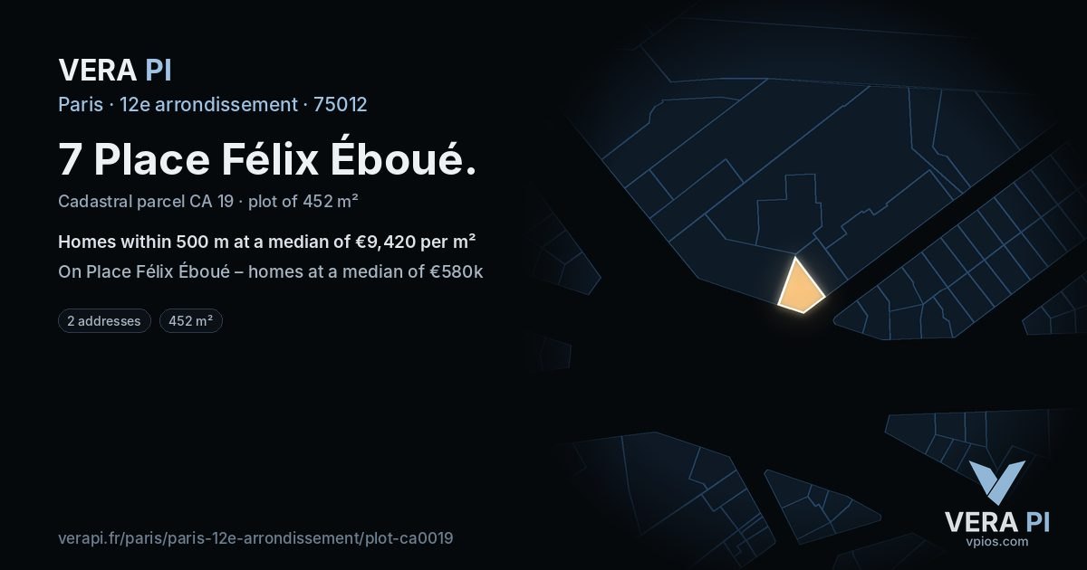 7 Place Félix Éboué, 12e arrondissement at night – the plot lit, the parcels around coloured by the prices near them