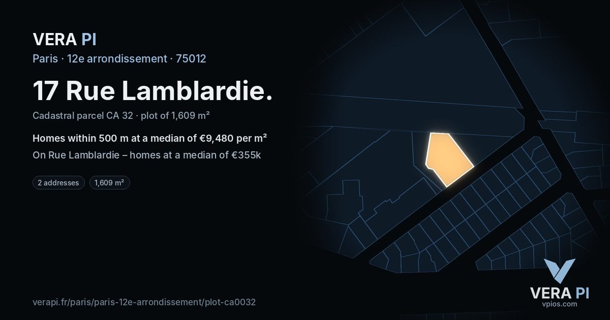 17 Rue Lamblardie, 12e arrondissement at night – the plot lit, the parcels around coloured by the prices near them