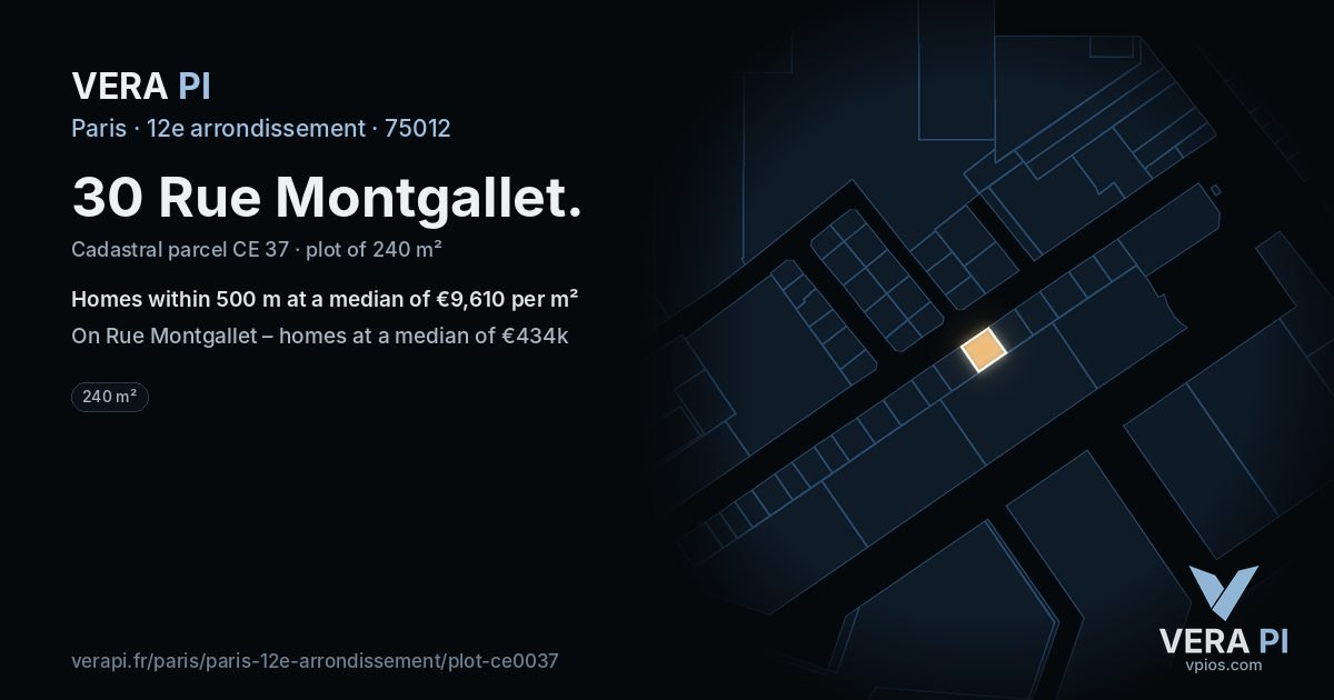 30 Rue Montgallet, 12e arrondissement at night – the plot lit, the parcels around coloured by the prices near them