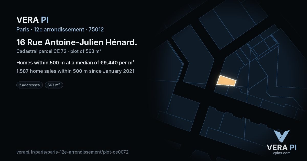 16 Rue Antoine-Julien Hénard, 12e arrondissement at night – the plot lit, the parcels around coloured by the prices near them