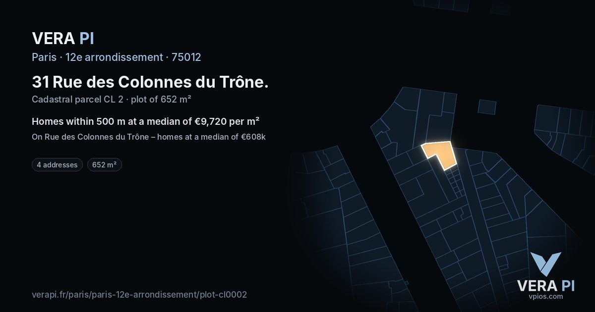 31 Rue des Colonnes du Trône, 12e arrondissement at night – the plot lit, the parcels around coloured by the prices near them